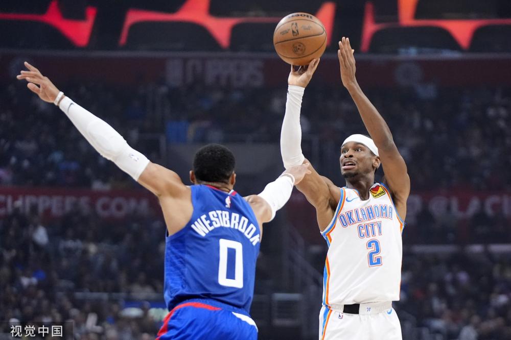 时所展现出 时所展现出