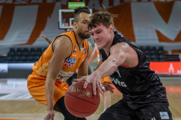 数百万美元 数百万美元